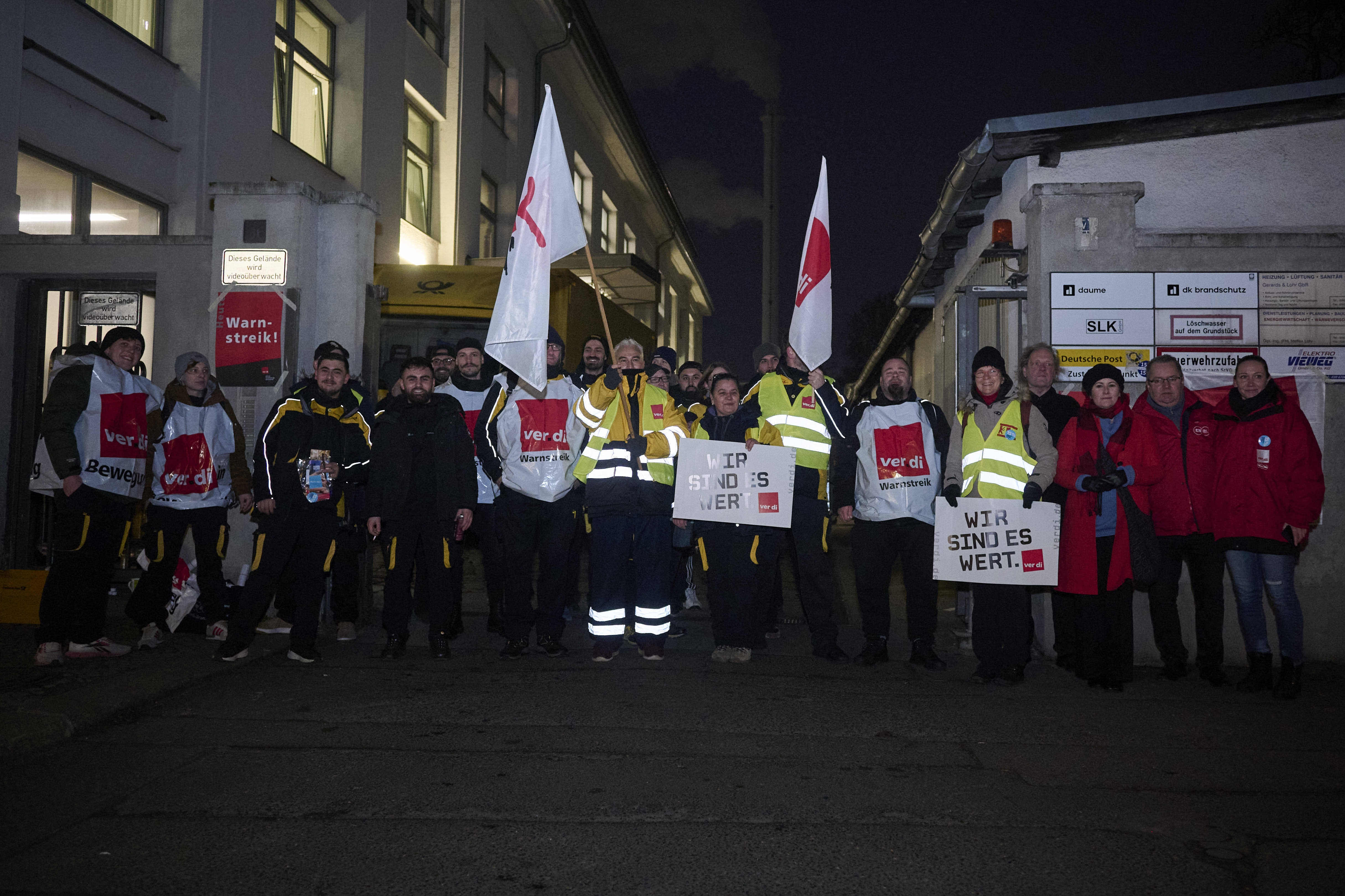 Tarifstreit - Zusteller bei der Deutschen Post wollen heute streiken