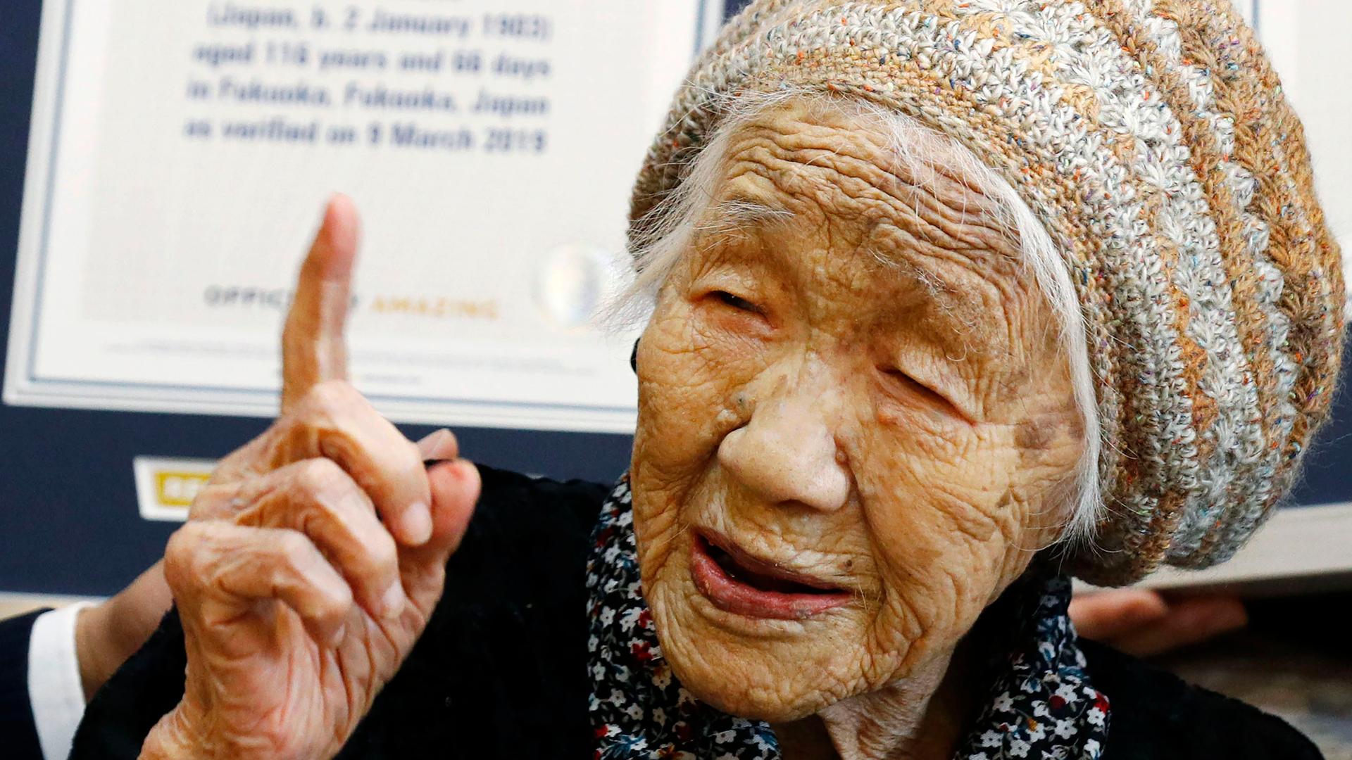 Japan: Kane Tanaka, die älteste Frau der Welt, ist gestorben. 