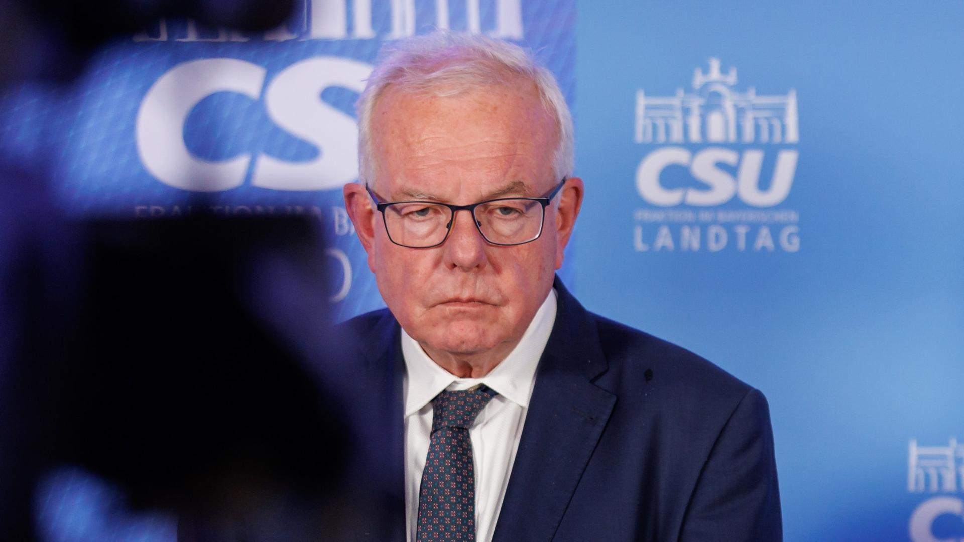 Für Was Steht Die Csu Kreuzer (CSU): Nicht "in Stein gemeißelt, was die KEF schreibt"