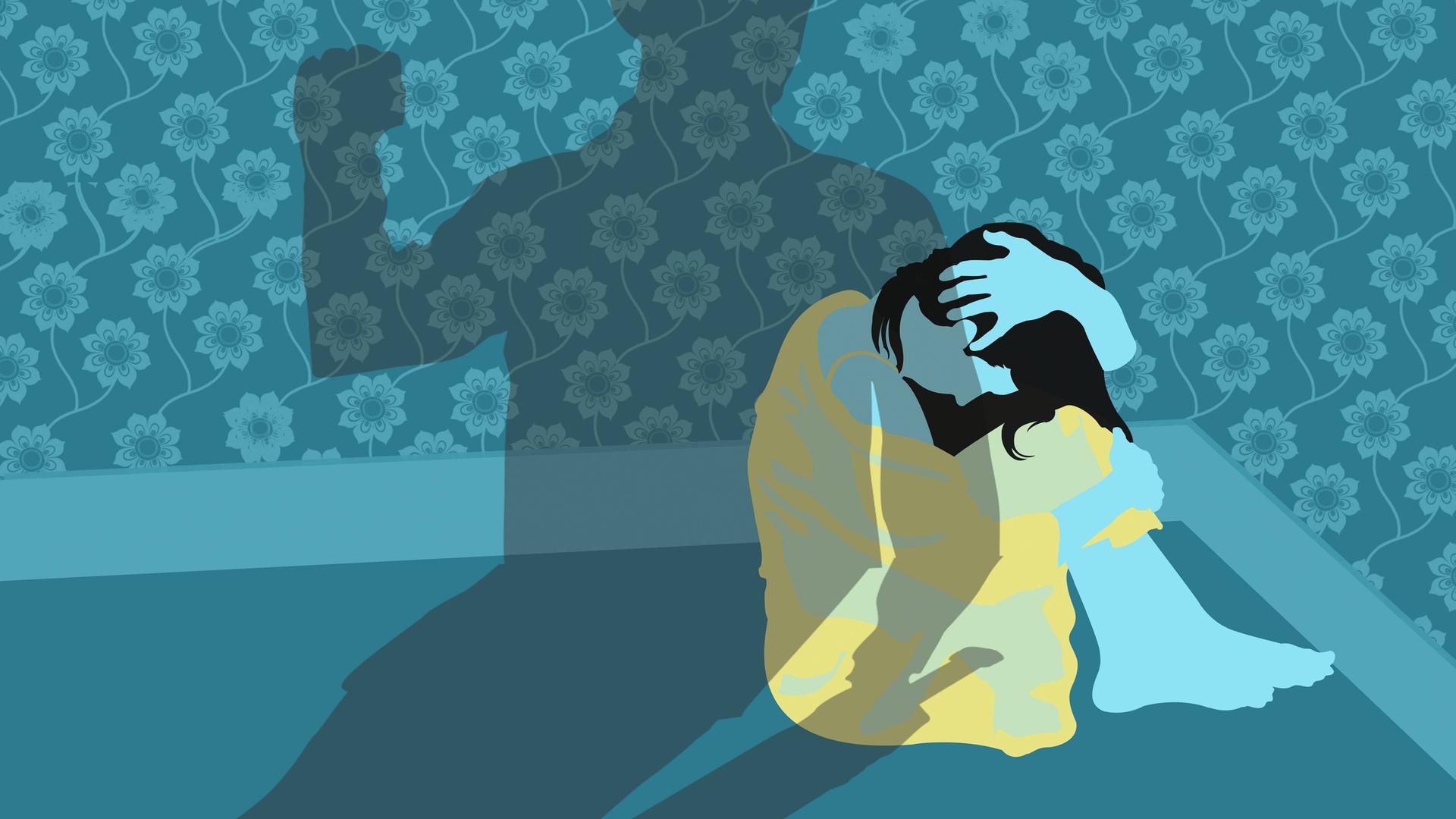 Illustration: Frau kauert in einer Ecke mit Schatten eines gewalttätigen Mannes. Illustration: Frau kauert in einer Ecke mit Schatten eines gewalttätigen Mannes.