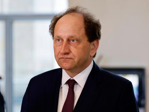 Alexander Graf Lambsdorff bei der 5. Sitzung des Deutschen Bundestages im Reichstagsgebäude