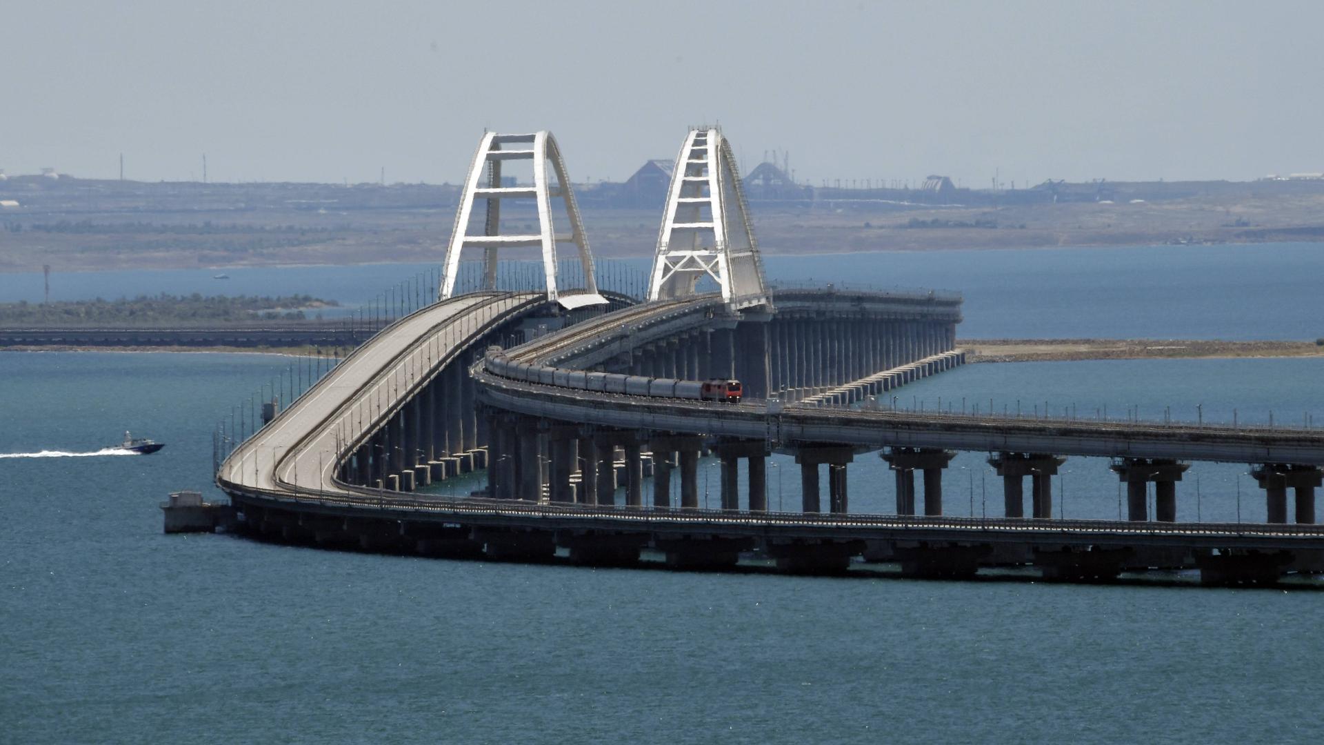 Das Foto zeigt die Krim-Brücke.
