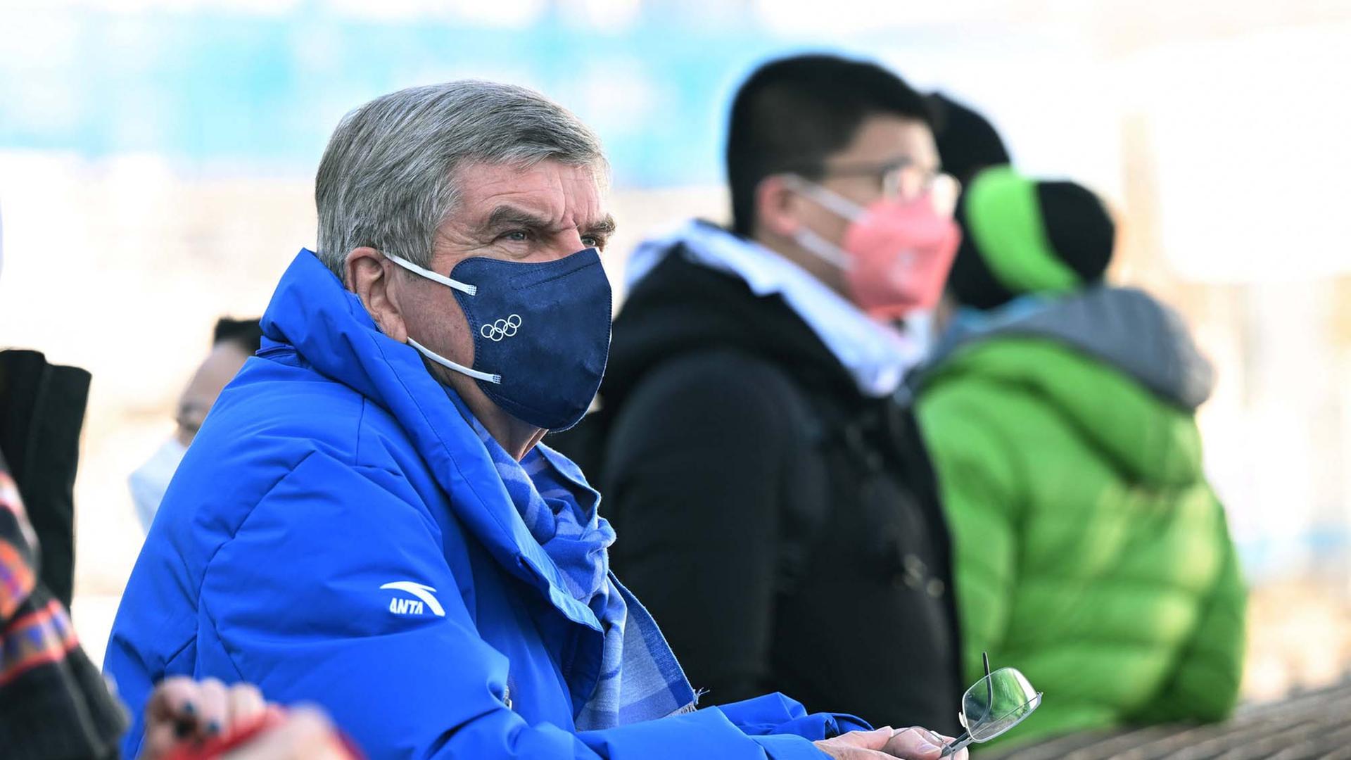 IOC-Präsident Thomas Bach im Outfit des IOC-Sponsors Anta Sports. IOC-Präsident Thomas Bach im Outfit des IOC-Sponsors Anta Sports.