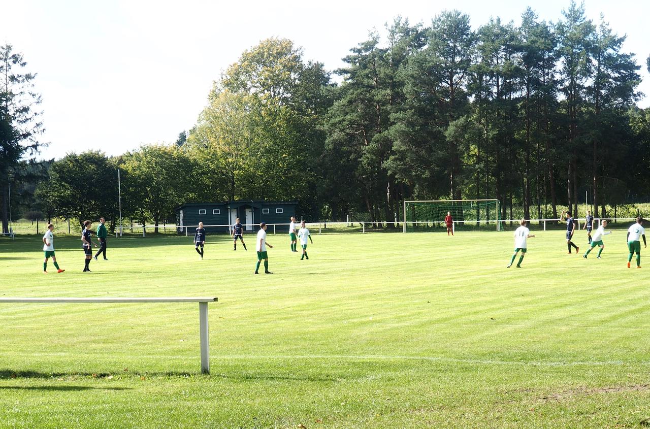 Sportplatz des TV Neuhaus Sportplatz des TV Neuhaus