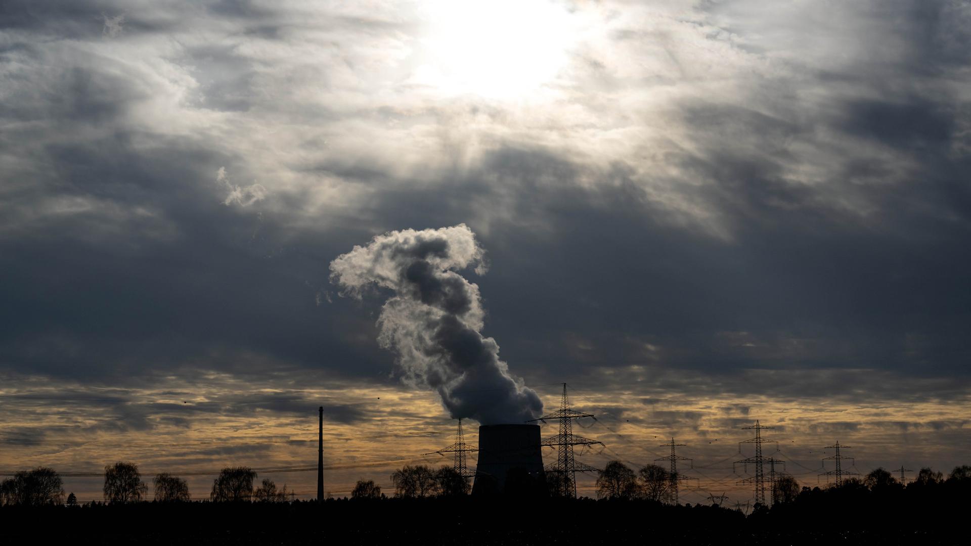 Atomkraft – Betreiber nehmen die letzten drei deutschen Kernkraftwerke vom Netz