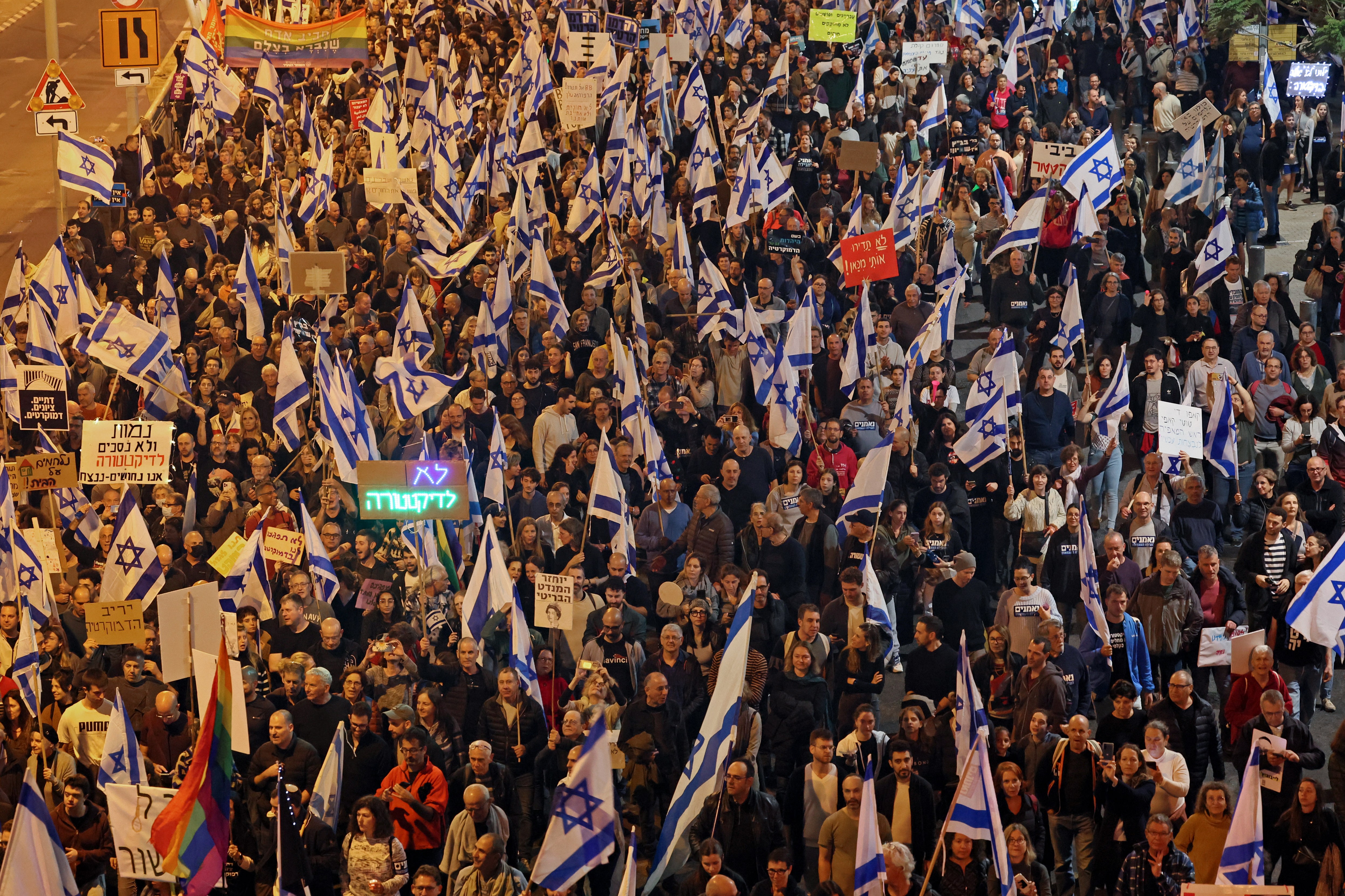 Israel - Zehntausende protestieren erneut gegen die Regierung Netanjahu