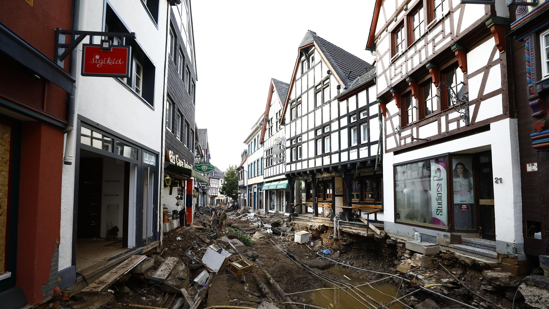 Ein Blick auf Euskirchen nach den Sturzfluten vom 18. Juli 2021.
Ein Blick auf Euskirchen nach den Sturzfluten vom 18. Juli 2021.