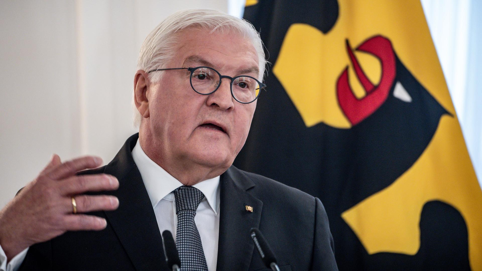 Bundespräsident Frank-Walter Steinmeier spricht bei einer Veranstaltung der Deutschen Nationalstiftung. Bundespräsident Frank-Walter Steinmeier spricht bei einer Veranstaltung der Deutschen Nationalstiftung.