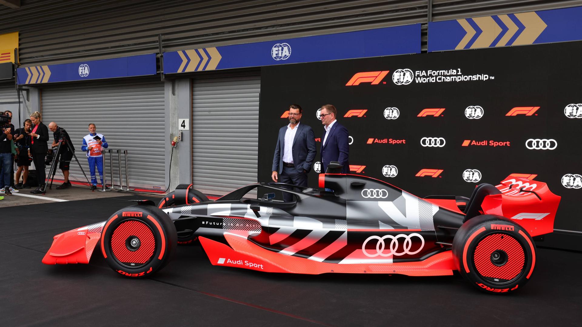Audi steigt 2026 als Motoren-Hersteller in die Formel 1 ein. Audi steigt 2026 als Motoren-Hersteller in die Formel 1 ein.