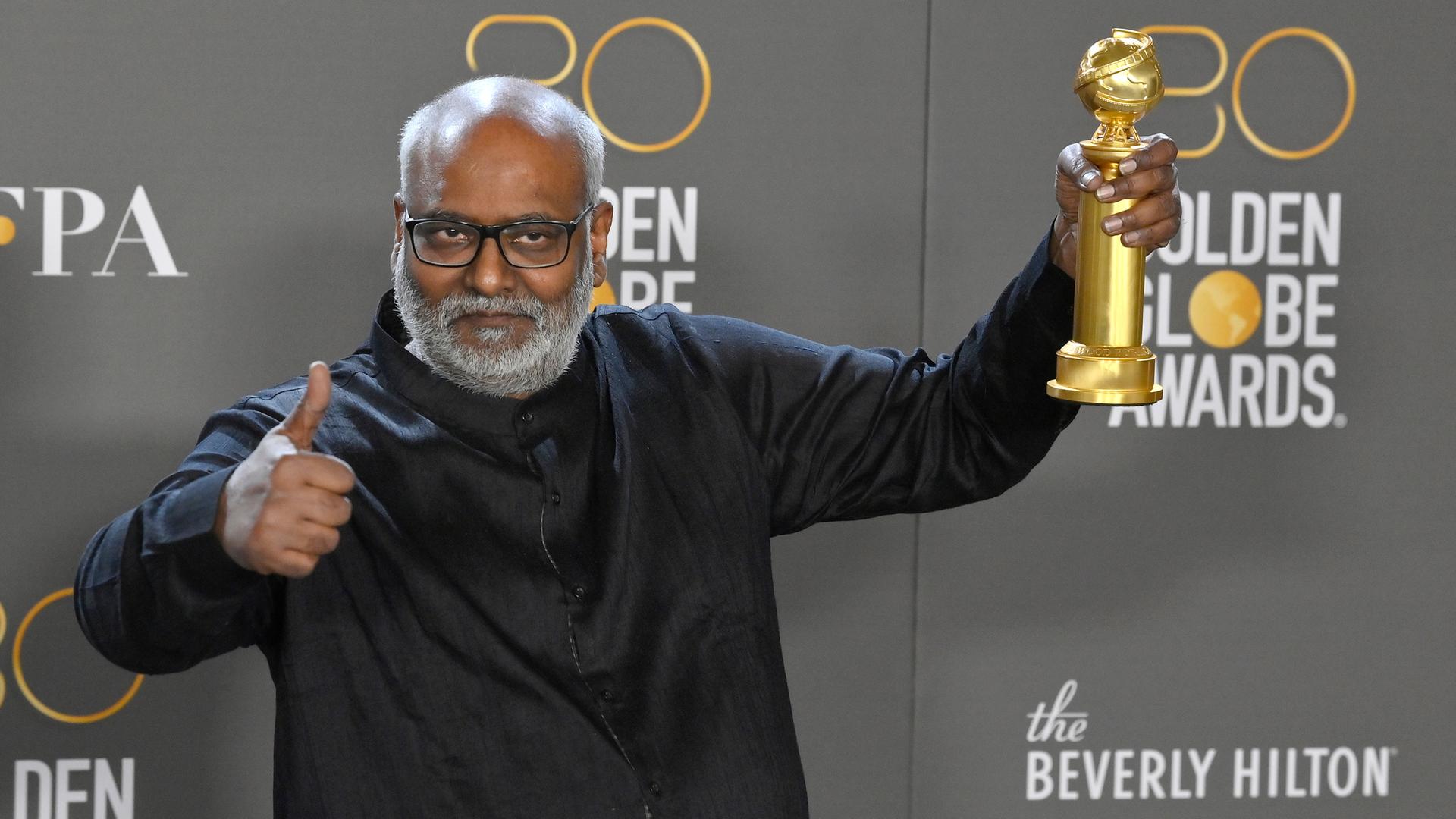 M. M. Keeravani mit dem Golden Globe in der Kategorie "Bester Filmsong". 