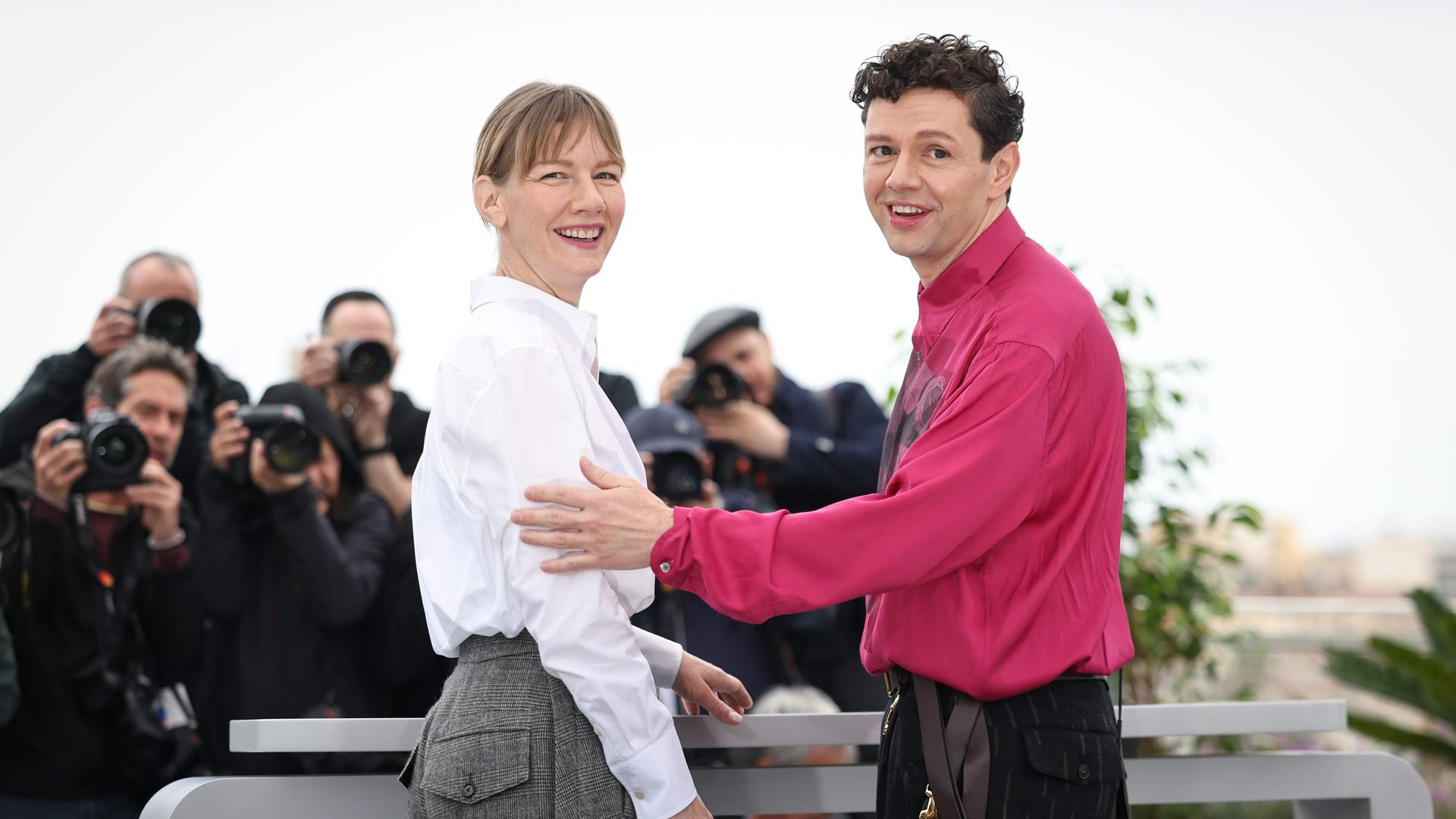 Die Schauspieler Sandra Hüller und Christian Friedel bei einem Fototermin auf dem Filmfestival in Cannes. Die Schauspieler Sandra Hüller und Christian Friedel bei einem Fototermin auf dem Filmfestival in Cannes.