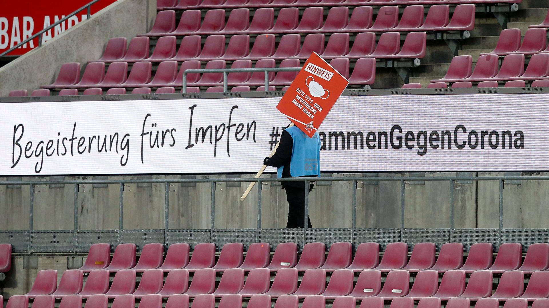 Werbung für die Impfung im Stadion Werbung für die Impfung im Stadion