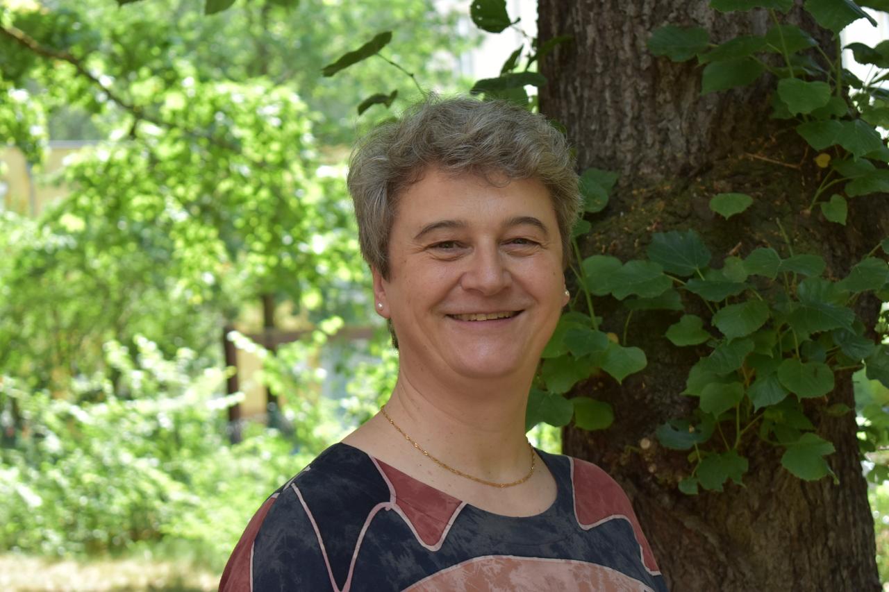 Porträt der Feldenkrais-Lehrerin Cornelia Michalek Porträt der Feldenkrais-Lehrerin Cornelia Michalek