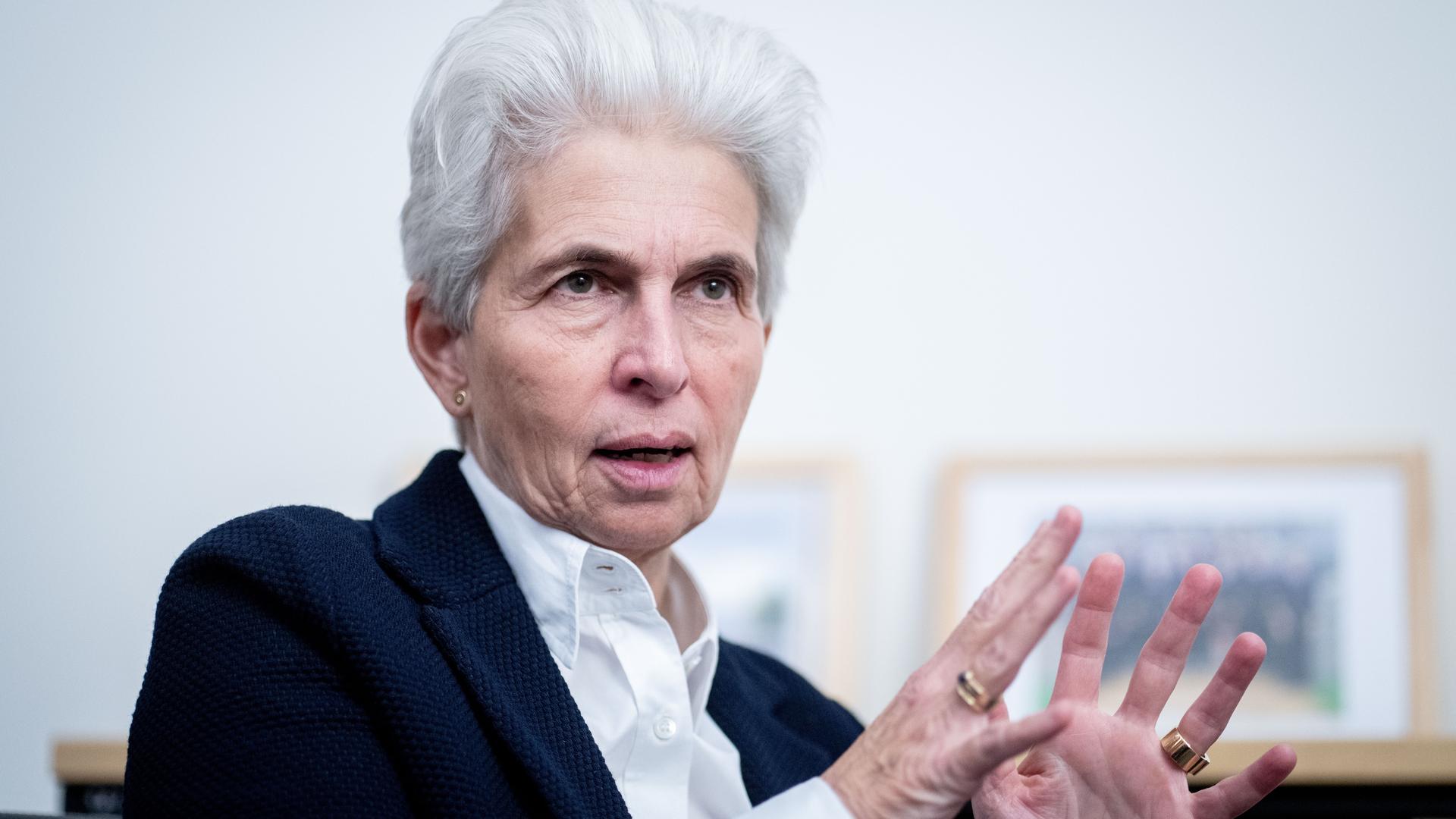 Marie-Agnes Strack-Zimmermann Marie-Agnes Strack-Zimmermann