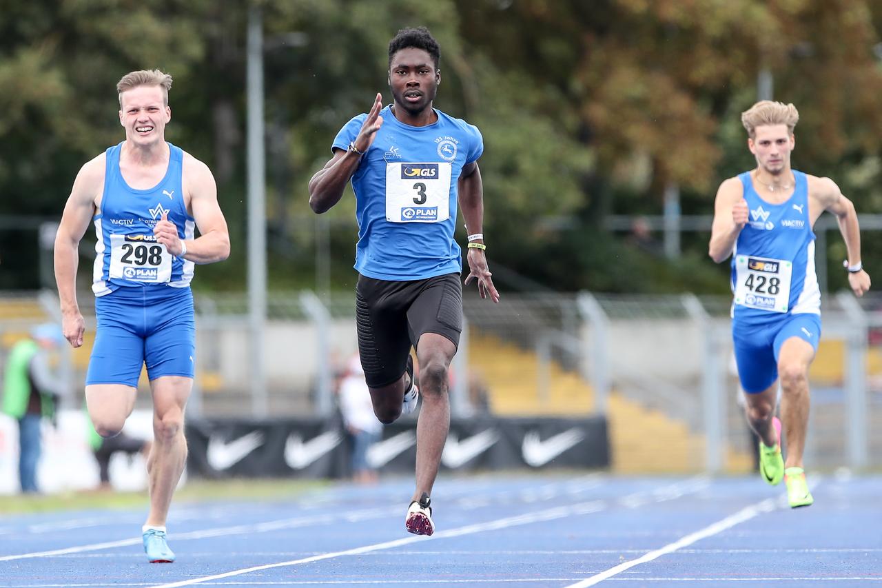 Die Sprinter Maximilian Heinrichs (TV Wattenscheid 01), James Adebola (OSC Berlin) und Florian Kordmann (TV Wattenscheid 01) bei den Deutschen Jugendmeisterschaften in Heilbronn 2020 (von links). Die Sprinter Maximilian Heinrichs (TV Wattenscheid 01), James Adebola (OSC Berlin) und Florian Kordmann (TV Wattenscheid 01) bei den Deutschen Jugendmeisterschaften in Heilbronn 2020 (von links).