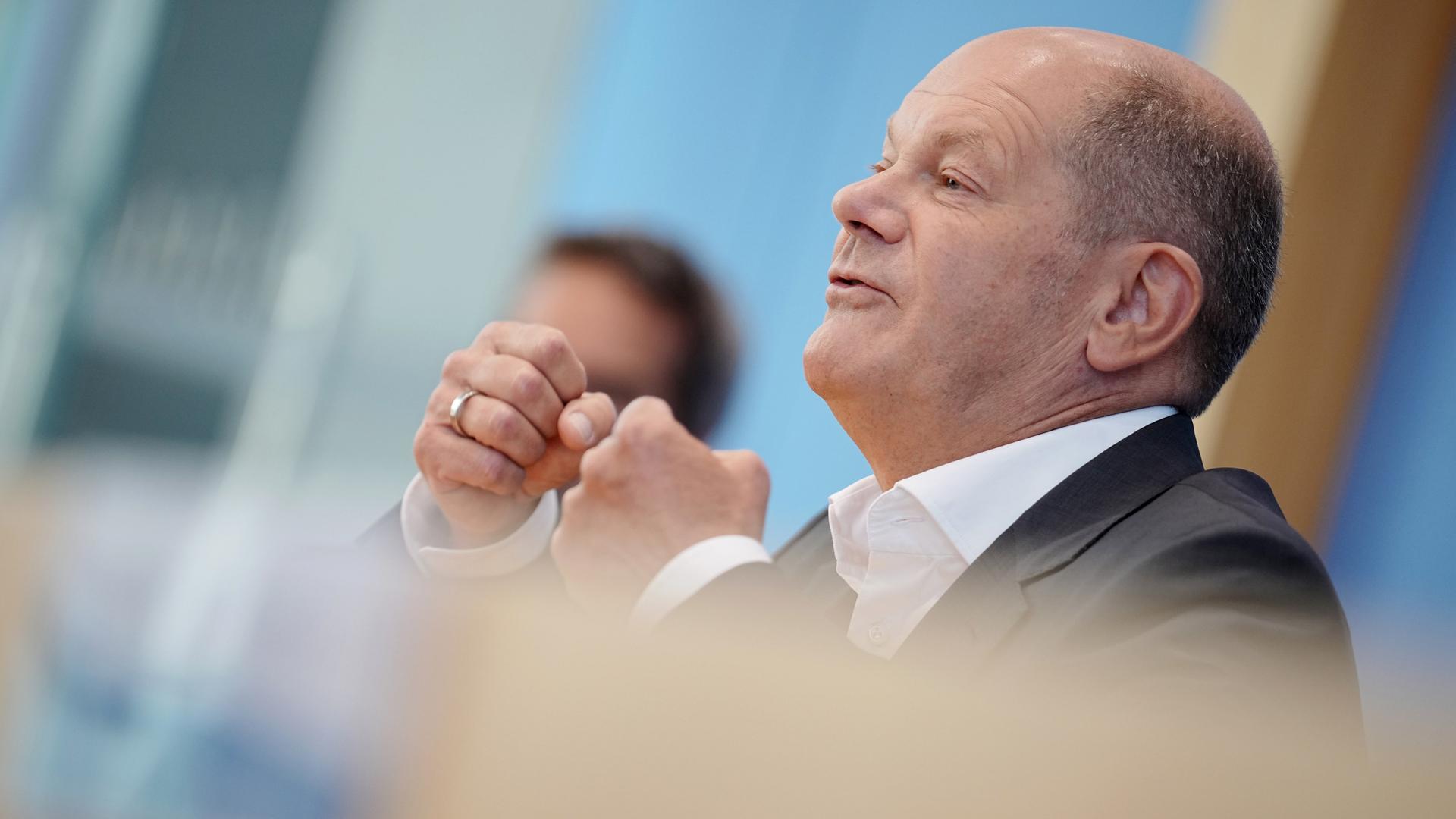 Bundeskanzler Olaf Scholz (SPD) spricht in der Bundespressekonferenz Bundeskanzler Olaf Scholz (SPD) spricht in der Bundespressekonferenz