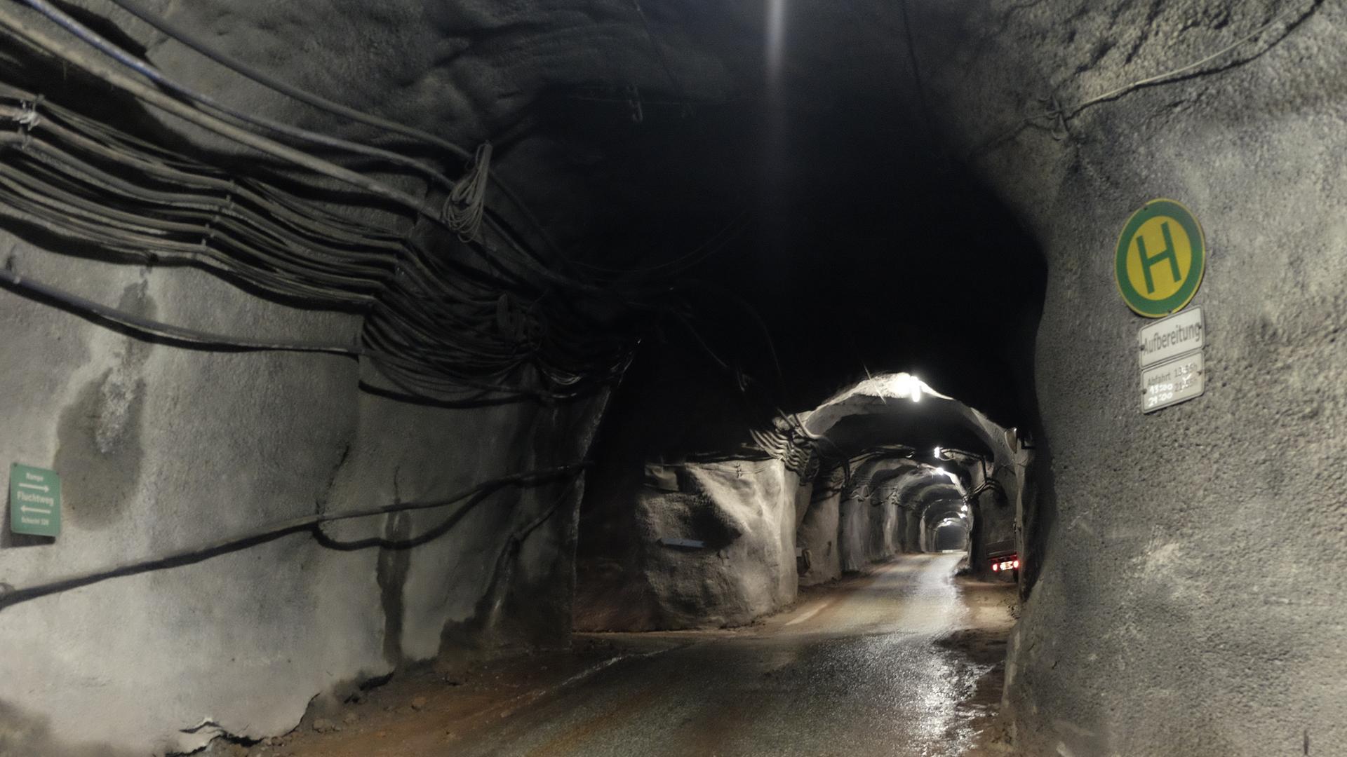 Tunnel im Erzgebirge (Grit Eggerichs) Tunnel im Erzgebirge (Grit Eggerichs)