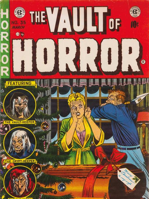 Das Cover einer Ausgabe des Comic-Heftes "Vault of Horror" zeigt eine Frau, die erschrocken erkennt, dass  unter ihrem Weihnachtsbaum ein Sarg steht. Hinter ihr steht ein Mann, der mit einem Spaten ausholt, um sie niederzuschlagen.