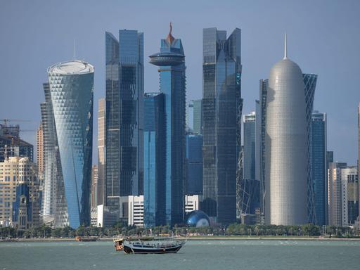 Wolkenkratzer in Doha, der Hauptstadt des Emirats Katar Wolkenkratzer in Doha, der Hauptstadt des Emirats Katar