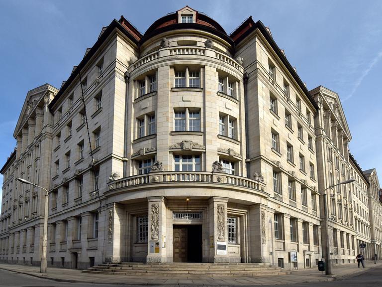 Das Gebäude der Gedenkstätte "Runde Ecke" in Leipzig. Dort war früher die ehemalige Bezirksleitung der DDR-Staatssicherheit. 