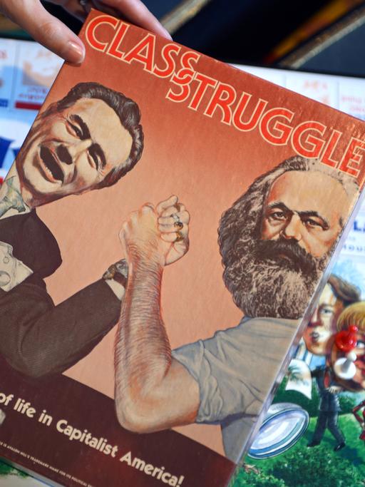 Das Brettspiel "Class Struggle" (Klassenkampf) im  Deutschen Spielemuseums in Chemnitz.