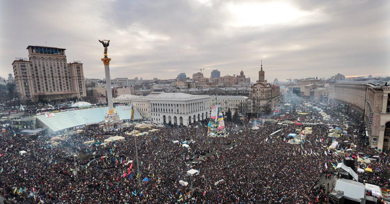 Oppositionskundgebung am 15.12.2013 auf dem Maidan-Unabhängigkeitsplatz in Kiew, Ukraine Oppositionskundgebung am 15.12.2013 auf dem Maidan-Unabhängigkeitsplatz in Kiew, Ukraine