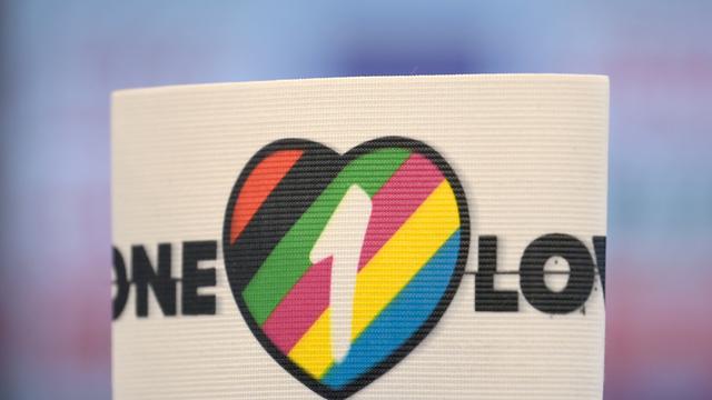 "One love" - die neue Kapitänsbinde der Fußball-Nationalmannschaft für die WM in Katar. 