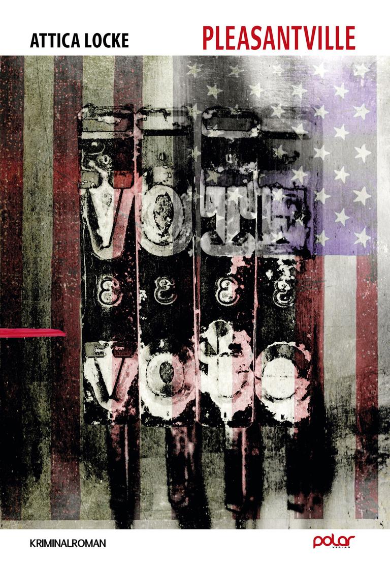 Das Cover des Krimis von Attica Locke, "Pleasantville". Es zeigt eine schmutzige US-Flagge, die mit anderen Motiven verschwimmt, darunter Gesichter und Symbole. Das Buch ist auf der Krimibestenliste von Deutschlandfunk Kultur. Das Cover des Krimis von Attica Locke, "Pleasantville". Es zeigt eine schmutzige US-Flagge, die mit anderen Motiven verschwimmt, darunter Gesichter und Symbole. Das Buch ist auf der Krimibestenliste von Deutschlandfunk Kultur.