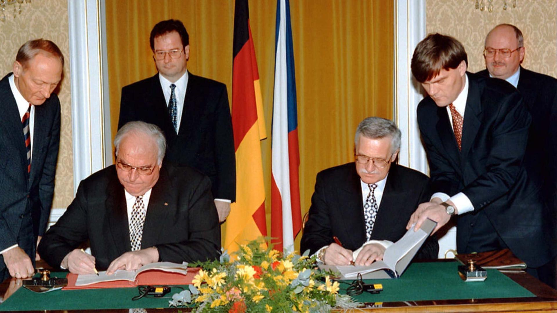 Deutsch-tschechische Erklärung vor 25 Jahren - Mit der Vergangenheit leben, die Zukunft gestalten