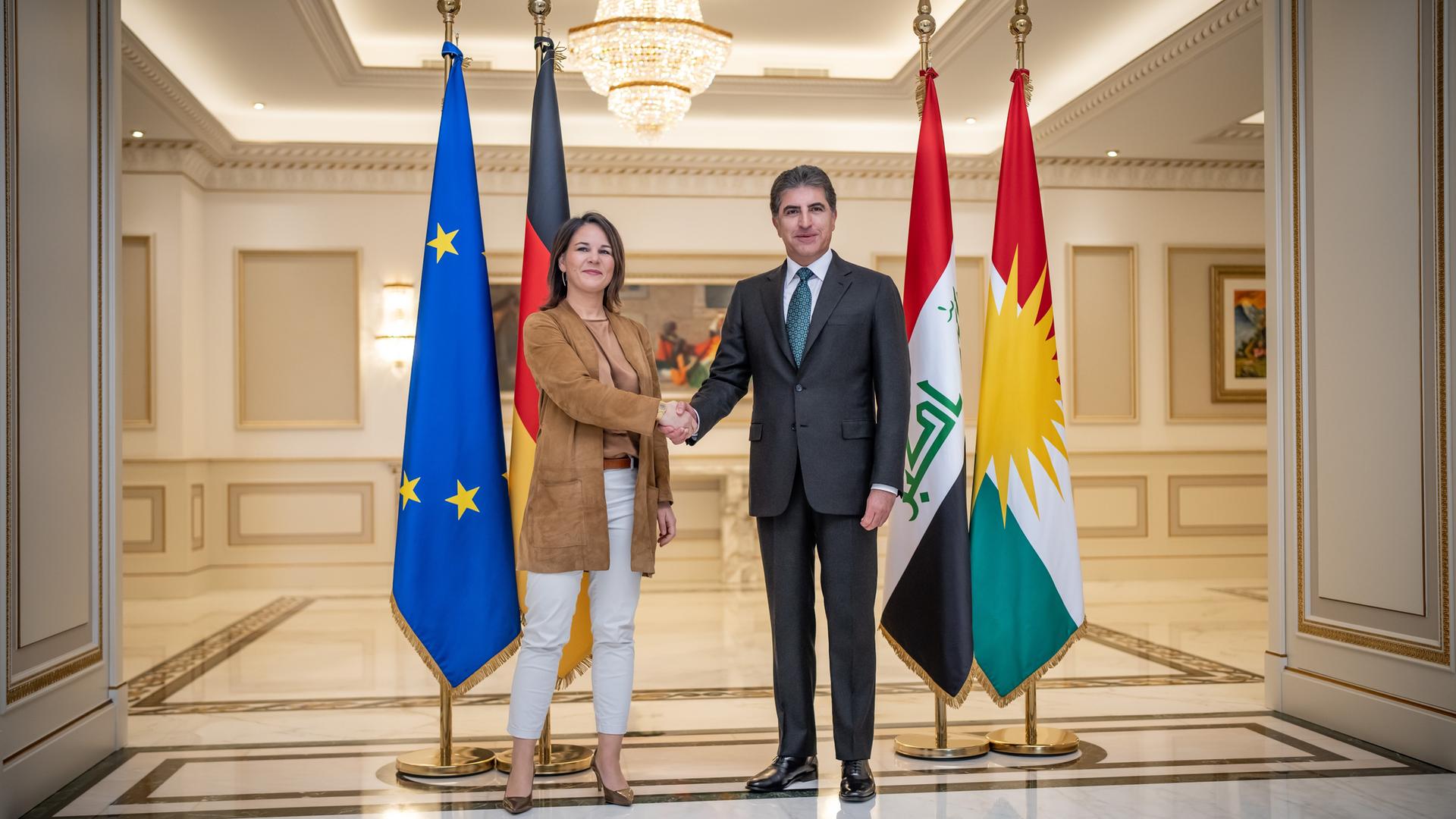 Treffen in Erbil Baerbock sichert Kurden im Irak Hilfe bei Rückkehr