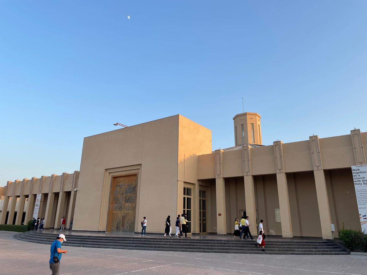 Katholische Kirche Unserer Lieben Frau vom Rosenkranz in Doha Religiöse Minderheiten in Katar – Toleriert und gut bewacht