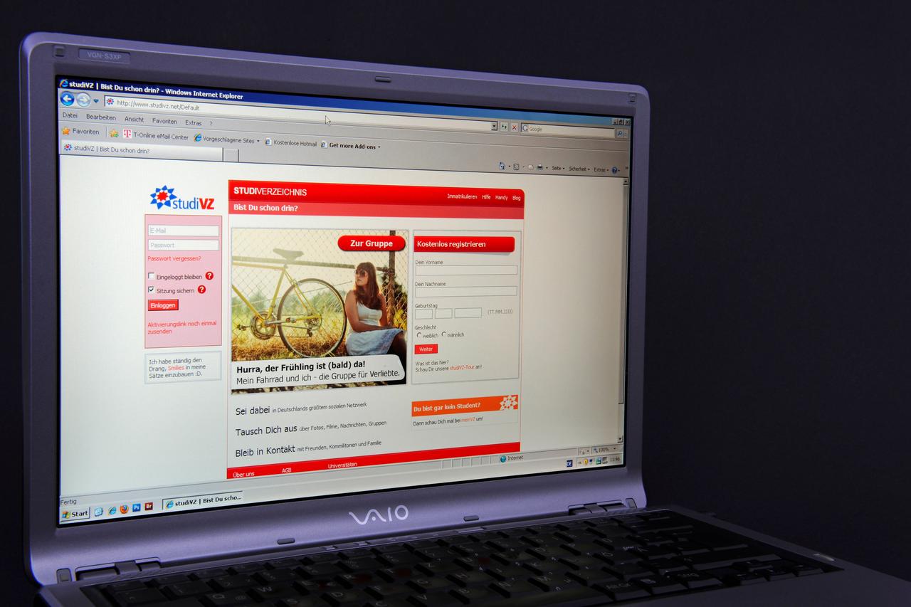Das Netzwerk Studi-VZ bot bereits viele Features des späteren Internet-Giganten Facebook. Zu sehen ist der Bildschirm eines Notebooks aus dem Jahr 2012. Das Netzwerk Studi-VZ bot bereits viele Features des späteren Internet-Giganten Facebook. Zu sehen ist der Bildschirm eines Notebooks aus dem Jahr 2012.