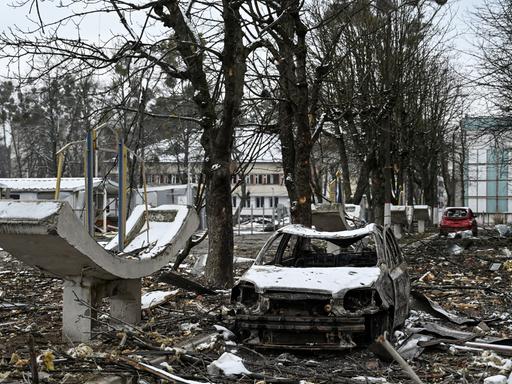 Ein militärischer Betrieb in der Stadt Brovary nahe Kiew, der am 1.3.2022 durch russischen Kampfhandlungen zerstört wurde