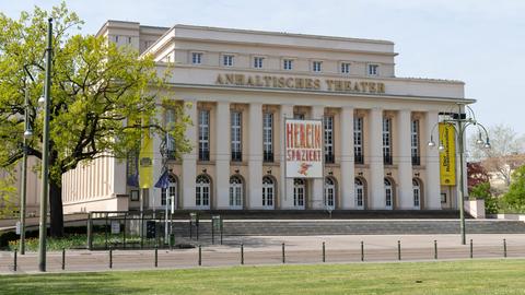 Außenansicht des Anhaltinischen Theaters Dessau.
