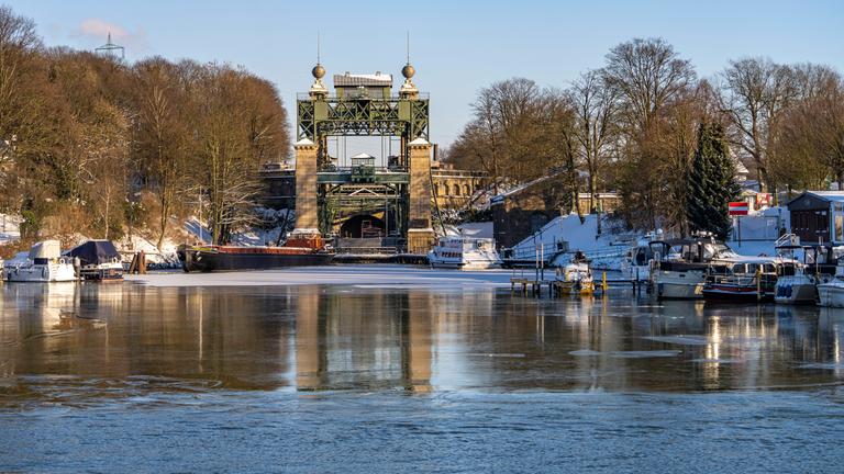 Das alte Schiffshebewerk Henrichenburg am Dortmund-Ems-Kanal in Waltrop Das alte Schiffshebewerk Henrichenburg am Dortmund-Ems-Kanal in Waltrop