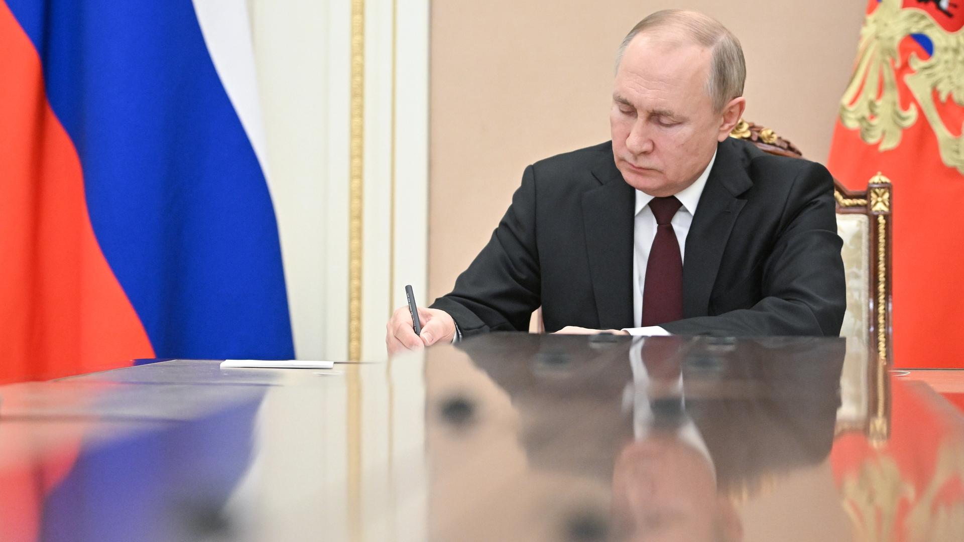 Russia Putin Economy Russia Putin Economy