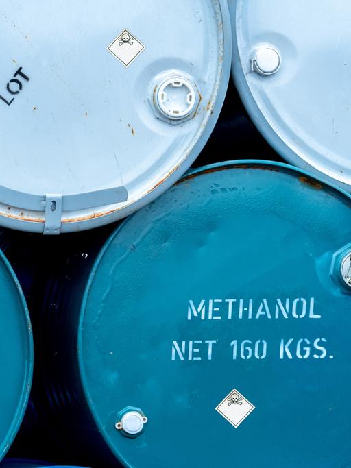 Herkömmliches Methanol ist deutlich günstiger in der Herstellung als grünes Methanol. Ein Berliner Startup möchte das ändern und auch grünes Methonal wirtschaftlicher herstellen lassen.