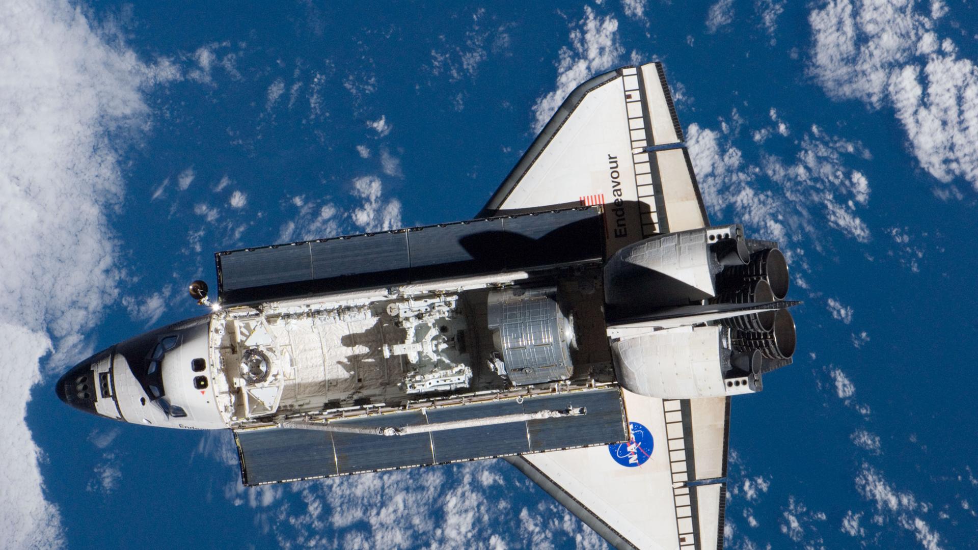 Die Raumfähre Endeavour nach dem Verlassen der Internationalen Raumstation im Jahr 2008 (20220105) Die Raumfähre Endeavour nach dem Verlassen der Internationalen Raumstation im Jahr 2008 (20220105)
