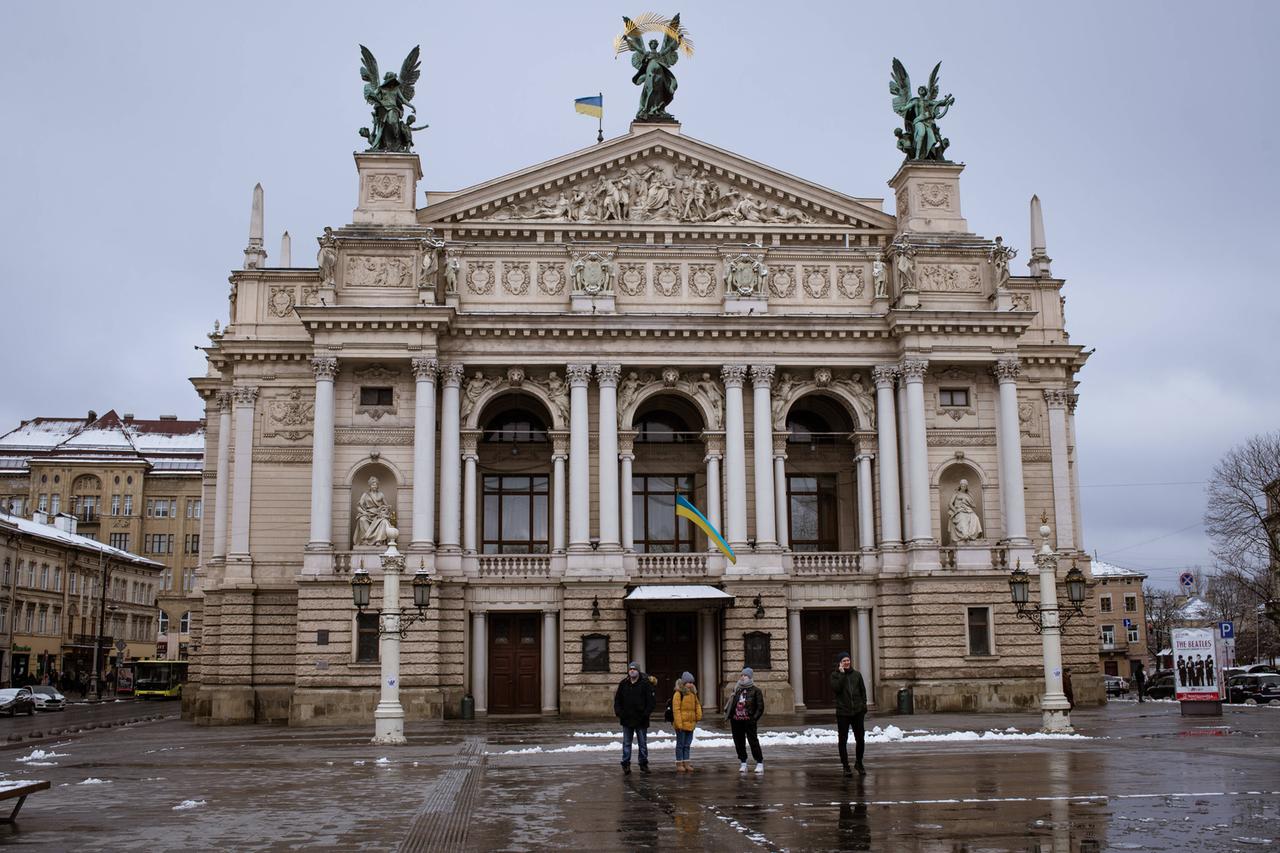 Das Opernhaus von Lemberg im Zentrum der Stadt. 