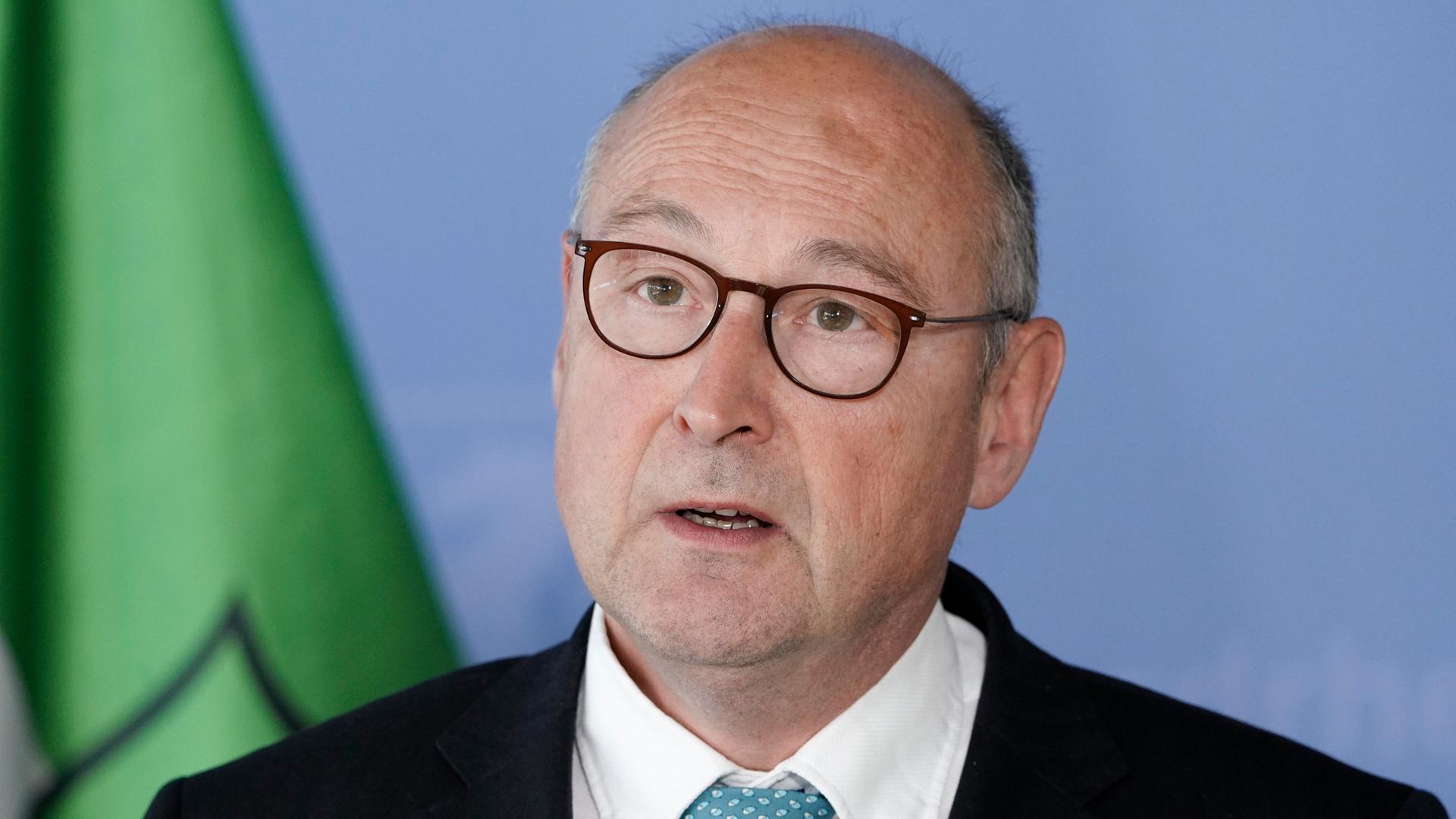 Rolf Buch, Vorsitzender des Vorstandes der Vonovia SE bei der Pressekonferenz zum 2. Spitzengespraech Wasserstoff der Staatskanzlei Duesseldorf im Stadttor in Duesseldorf