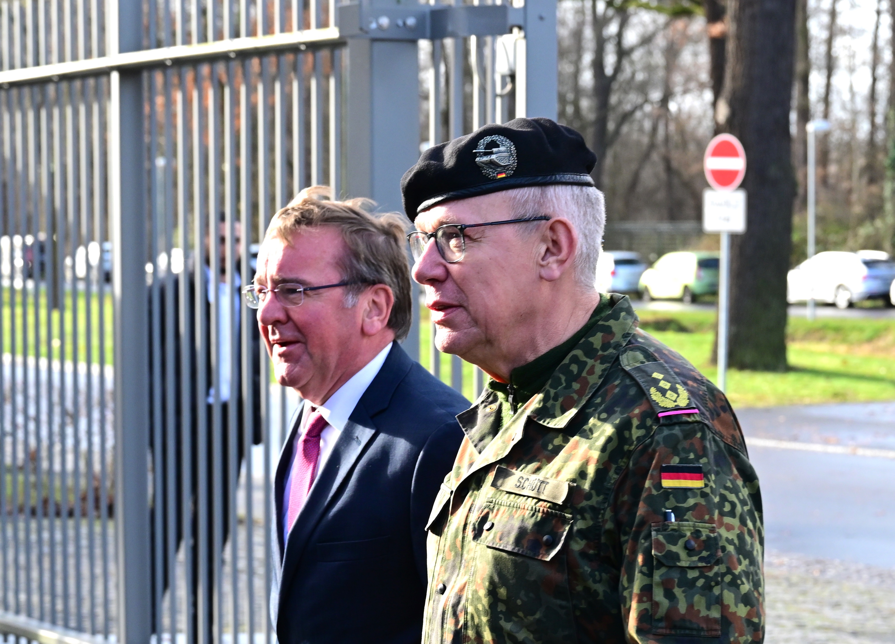 Bundeswehr - Minister Pistorius besucht Einsatzführungskommando