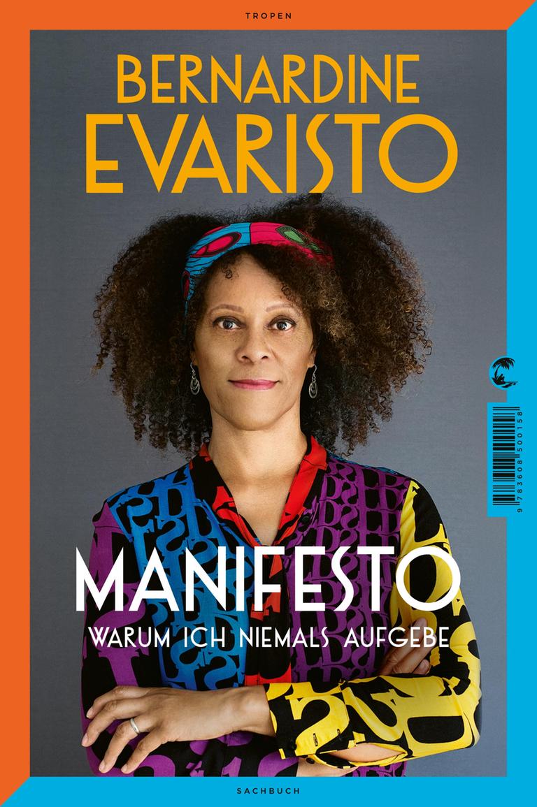 Das Cover zeigt Buchtitel und Autorennamen sowie ein Foto der Autorin. Sie trägt eine Schleife im Haar und eine bunte Bluse. Das Cover zeigt Buchtitel und Autorennamen sowie ein Foto der Autorin. Sie trägt eine Schleife im Haar und eine bunte Bluse.