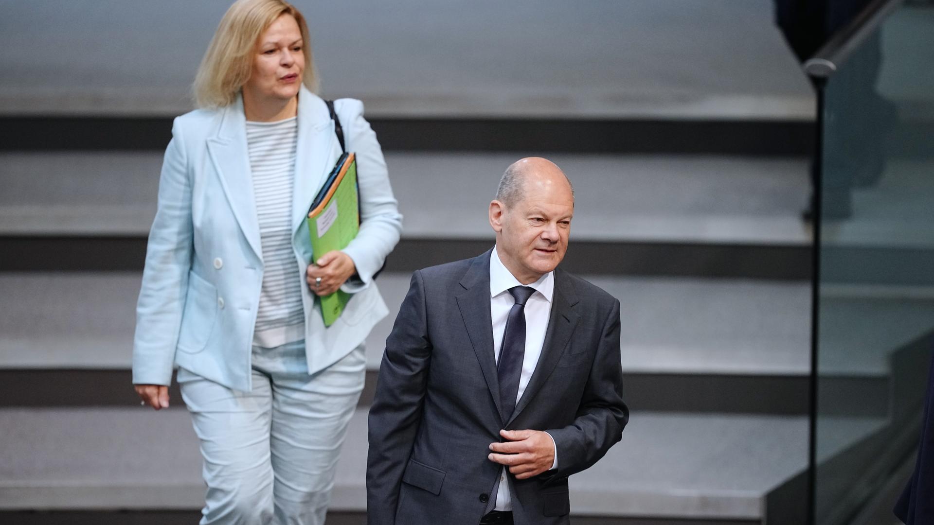 Bundeskanzler Olaf Scholz und Bundesinnenministerin Nancy Faeser (beide SPD) Bundeskanzler Olaf Scholz und Bundesinnenministerin Nancy Faeser (beide SPD)