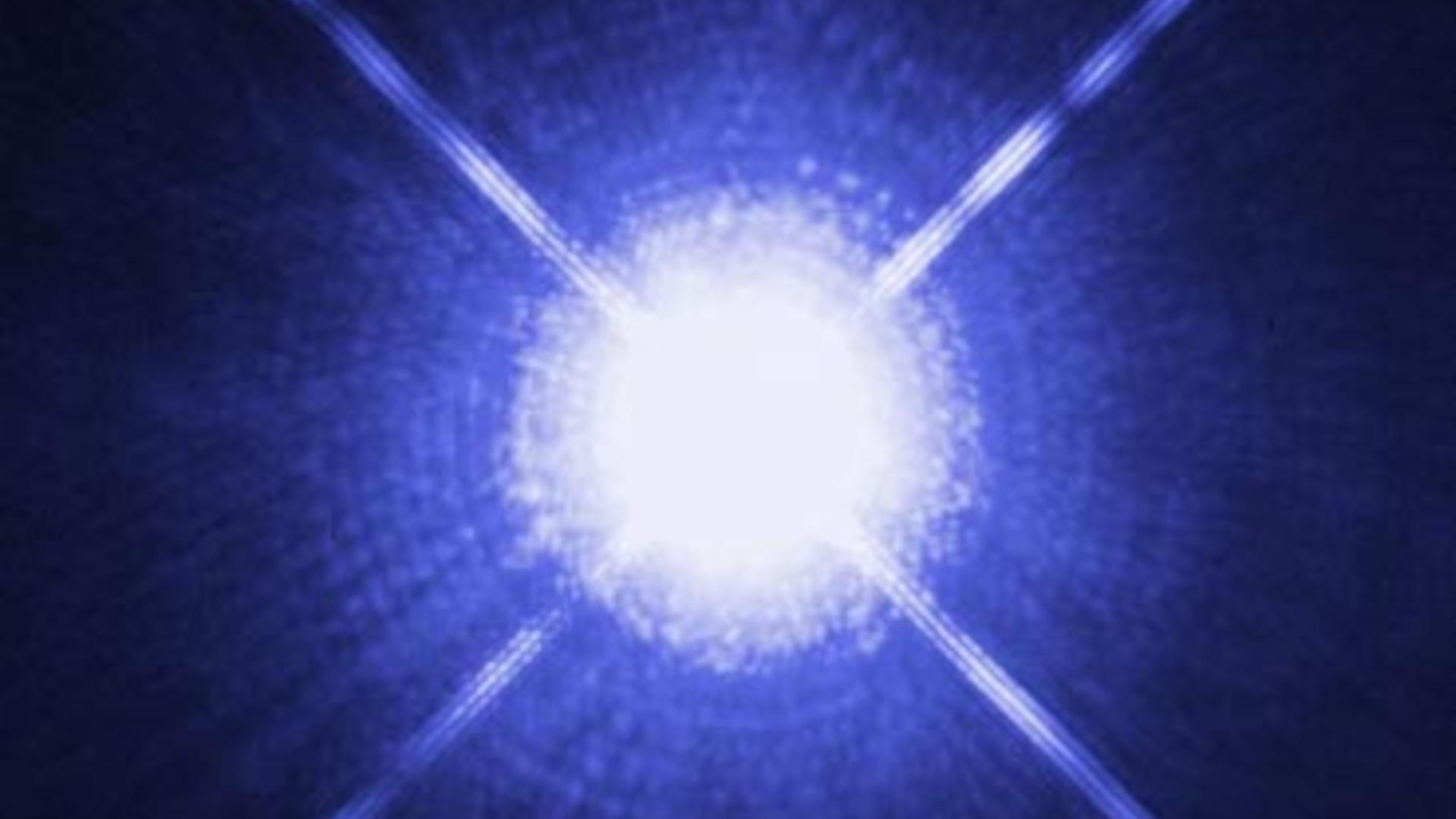 Sirius A, der hellste Stern am Nachthimmel, und sein kleiner Begleiter Sirius B (links unterhalb) – aufgenommen vom Hubble-Weltraumteleskop
Sirius A, der hellste Stern am Nachthimmel, und sein kleiner Begleiter Sirius B (links unterhalb) – aufgenommen vom Hubble-Weltraumteleskop