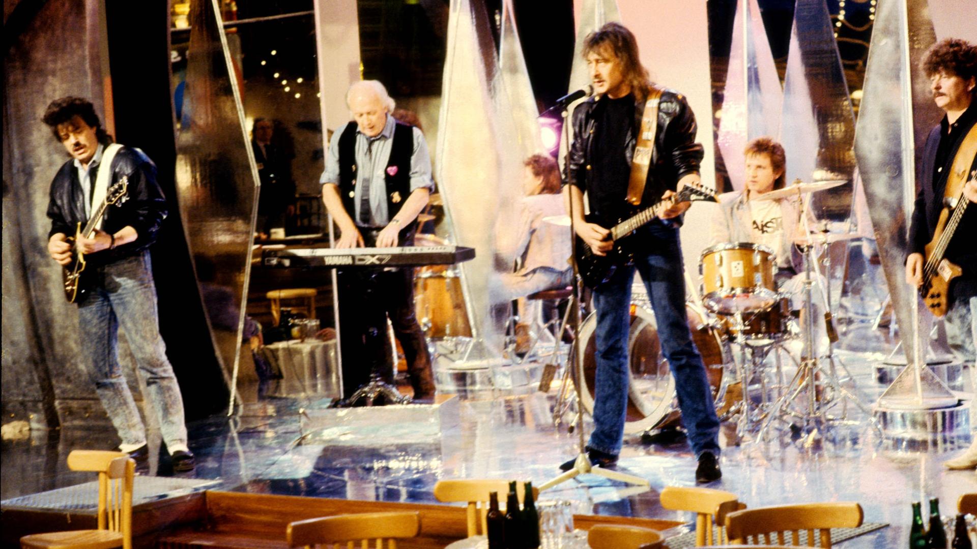 Die Rockband Puhdys aus der DDR bei einem Konzert in Hamburg im Juni 1989 Die Rockband Puhdys aus der DDR bei einem Konzert in Hamburg im Juni 1989