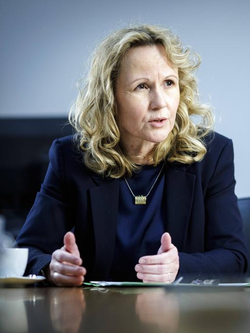 Steffi Lemke, Bundesministerin für Umwelt, Naturschutz, nukleare Sicherheit und Verbraucherschutz, aufgenommen im Rahmen eines Interviews in Berlin, 09.02.2022. 