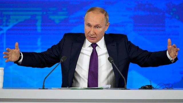 Wladimir Putin, Präsident von Russland, gestikuliert während seiner jährlichen Pressekonferenz.