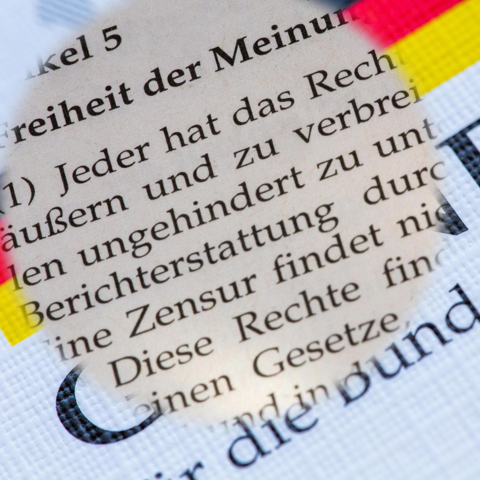 Literaturhaus Berlin – Literarischer Blick auf das Grundgesetz Literaturhaus Berlin – Literarischer Blick auf das Grundgesetz
