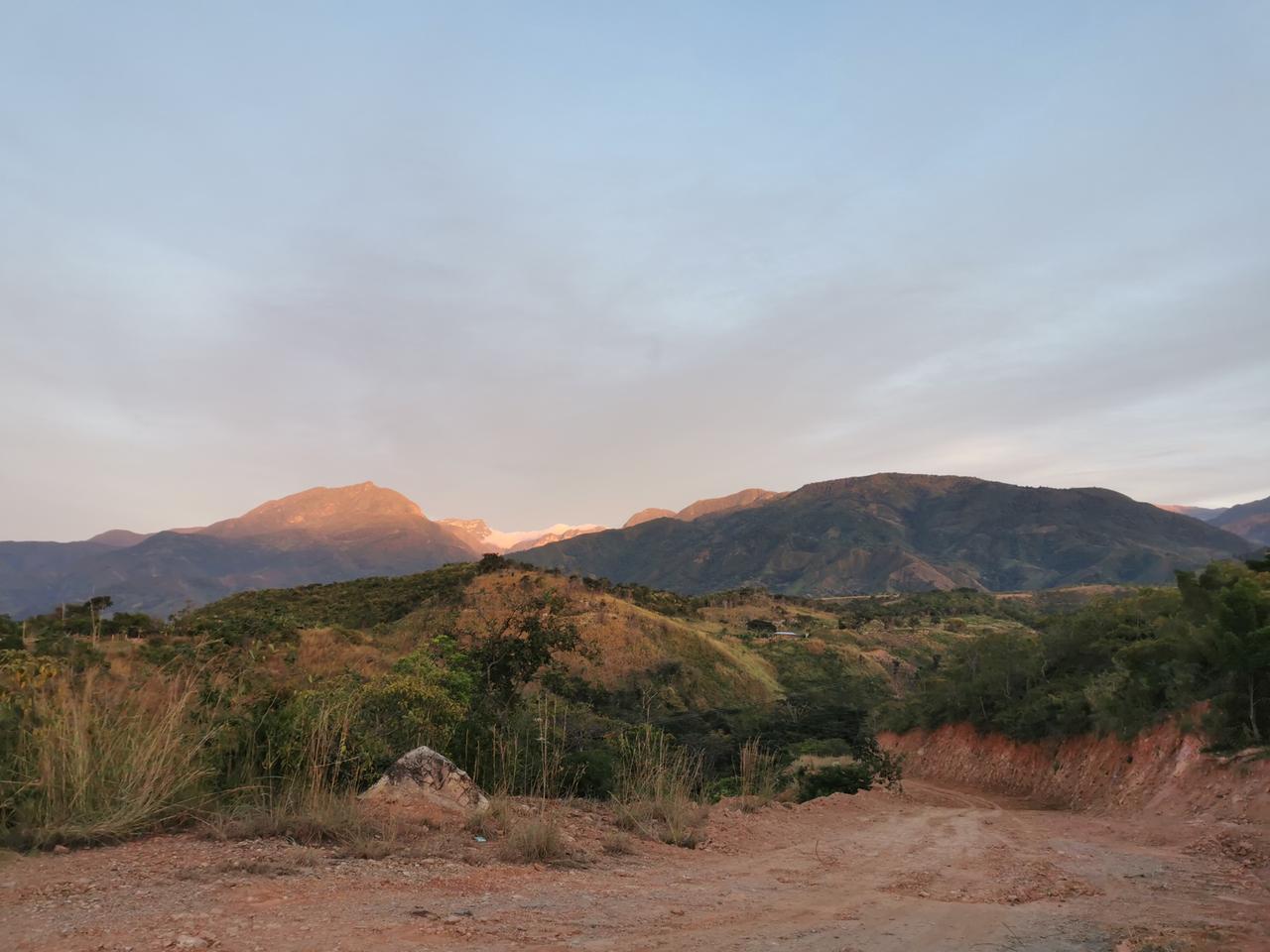 Abenddämmerung mit Blick auf die Sierra de Perijá. Abenddämmerung mit Blick auf die Sierra de Perijá.