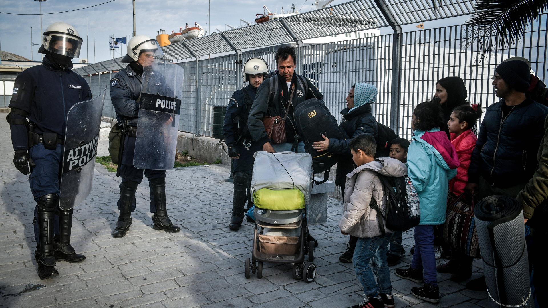 Migration - EU-Staaten einigen sich auf Verschärfung der Asylverfahren